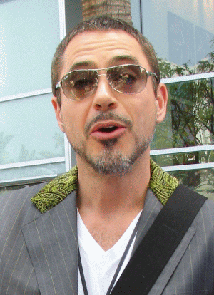 Robert Downey w RayBan 3342